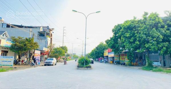 Ngộp ngân hàng cần bán gấp đất yên bình thạch thất, giá 13,5tr/m, gần xanh villa, đại lộ thăng long