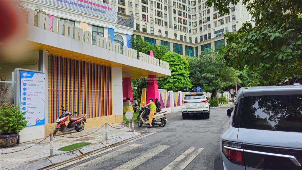 Bán gấp biệt thự 198m, mặt tiền 11m, xây 4 tầng, tại roman plazahải pháttố hữugiá đầu tư