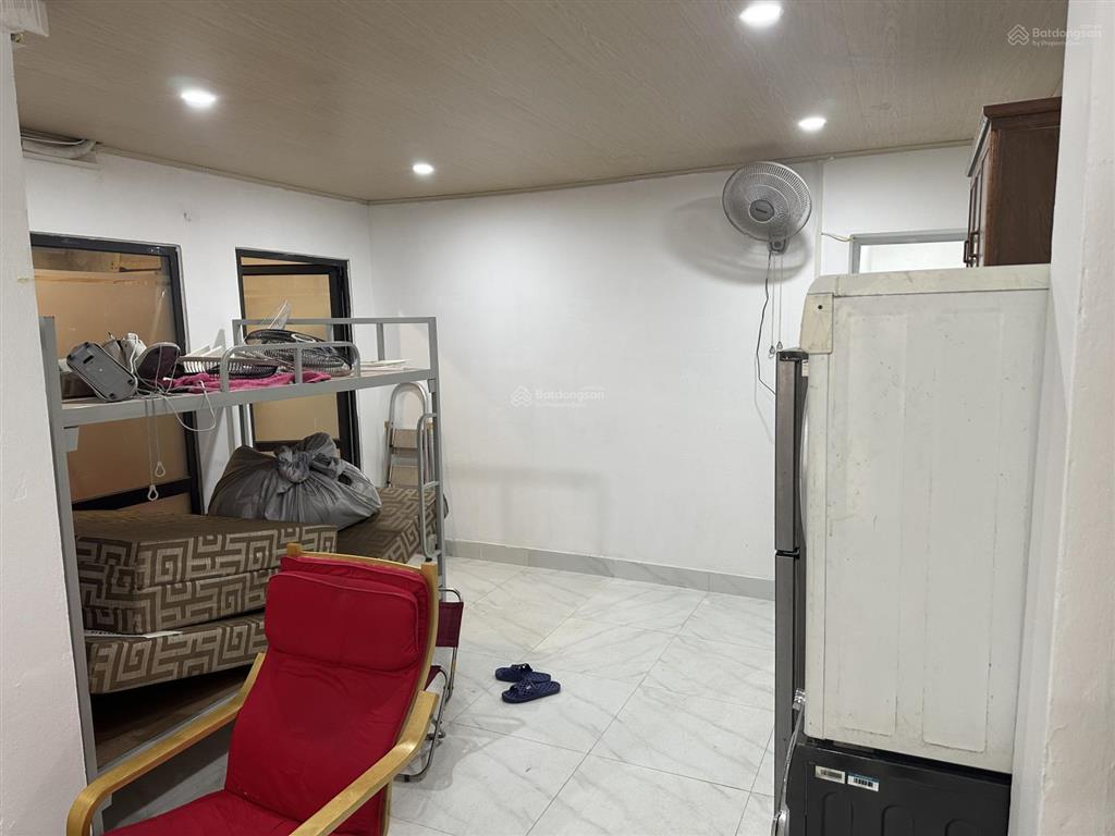 Căn hộ tầng 1 xe tải đỗ cửa cách la thành mới 20m tiện kd nhỏ và ở