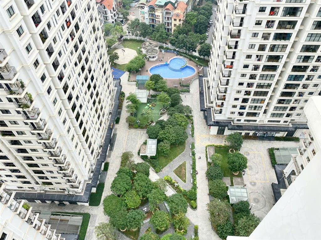 Cần bán căn hộ 61m2 chung cư iris garden full nội thất giá 5 tỷ 0973 563 ***