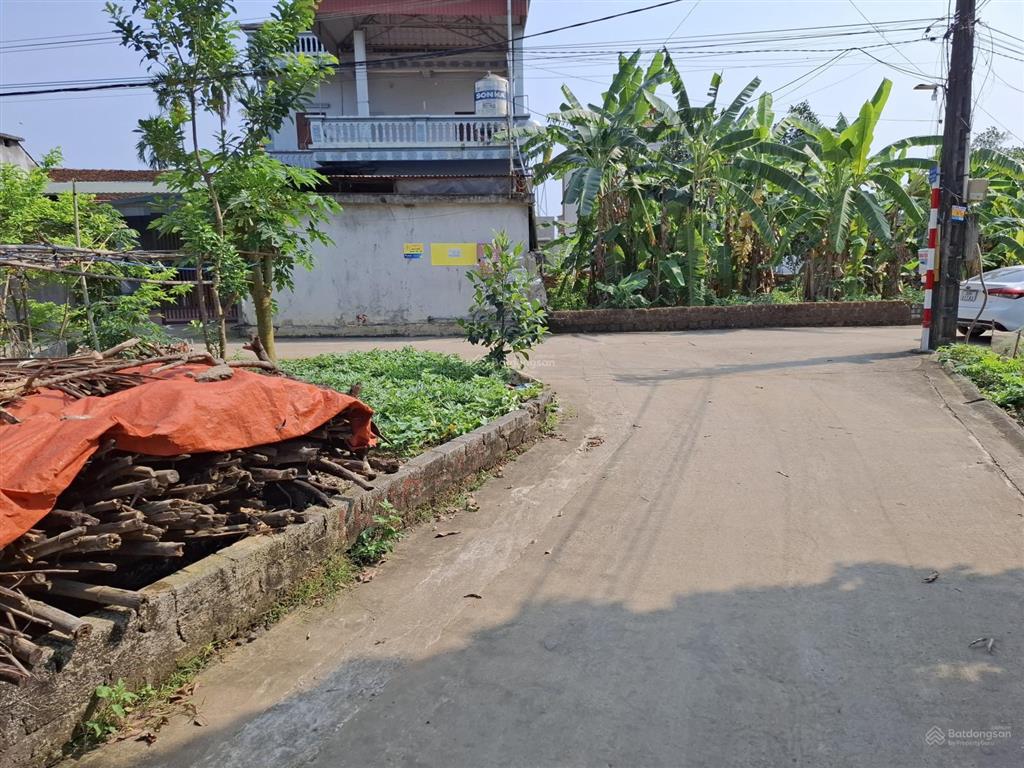 Bán 100m2 đất hàng hiếm sen trì, hòa lạc, lô góc 2 mặt thoáng đường thông