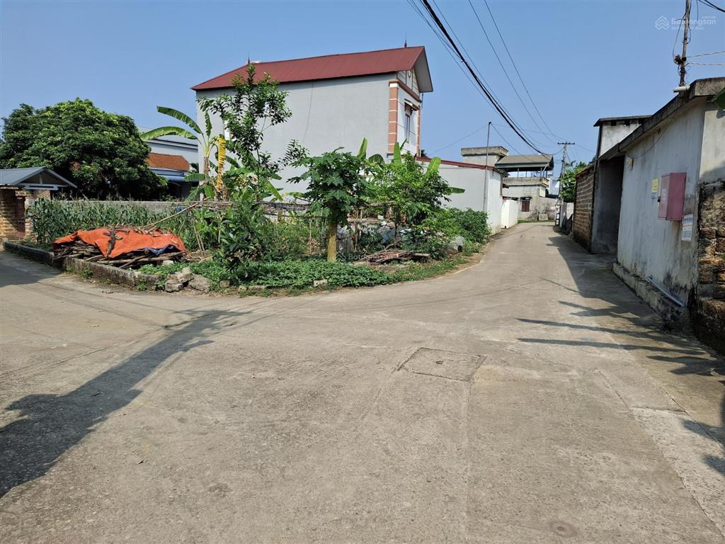 Bán 100m2 đất hàng hiếm sen trì, hòa lạc, lô góc 2 mặt thoáng đường thông
