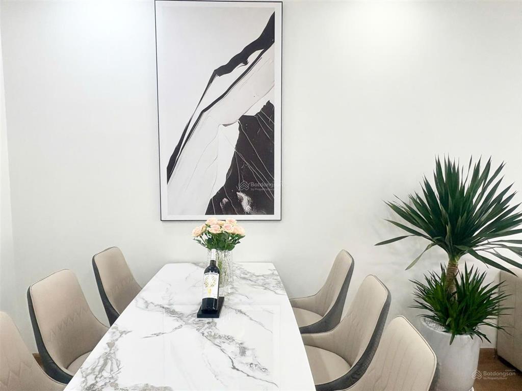 Cần bán gấp căn 61m2 chung cư iris garden, full đồ, giá 4,6 tỷ 0973 563 ***