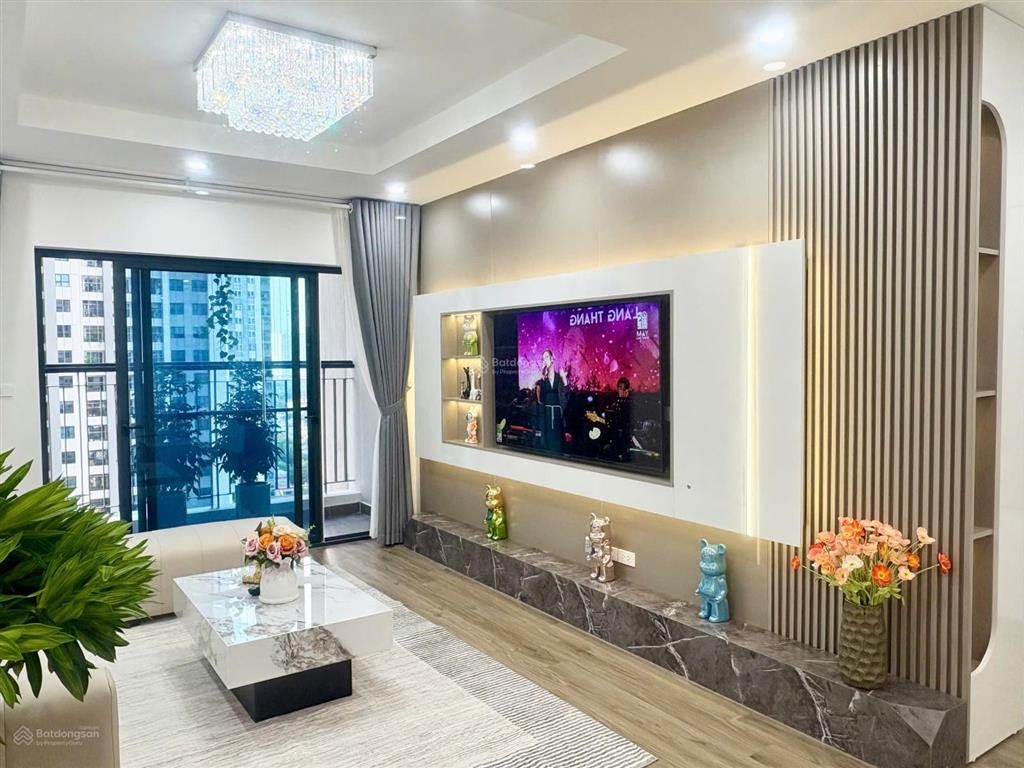 Cần bán gấp căn hộ 104m2 chung cư the zei giá 10,6 tỷ 0973 563 ***