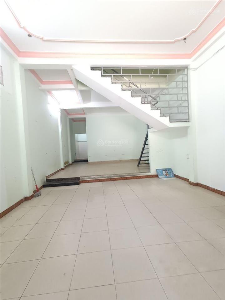 Cho thuê nhà 2 tầng hoài thanh  mỹ an, ngũ hành sơn gần đại học kinh tế đà nẵng, cầu trần thị lý