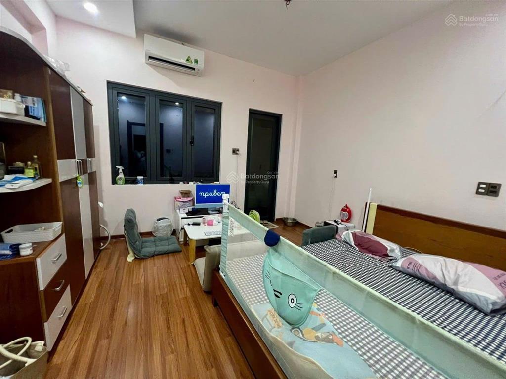 Cho thuê nhà 3 tầng kiệt quang trung, hải châu gần trường nguyễn huệ, đà nẵng