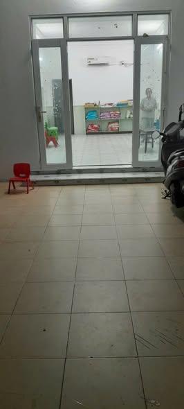 Cho thuê nhà 2 tầng gần phố an thượng, đường lưu quang thuận, mỹ an, ngũ hành sơn. 15tr/tháng