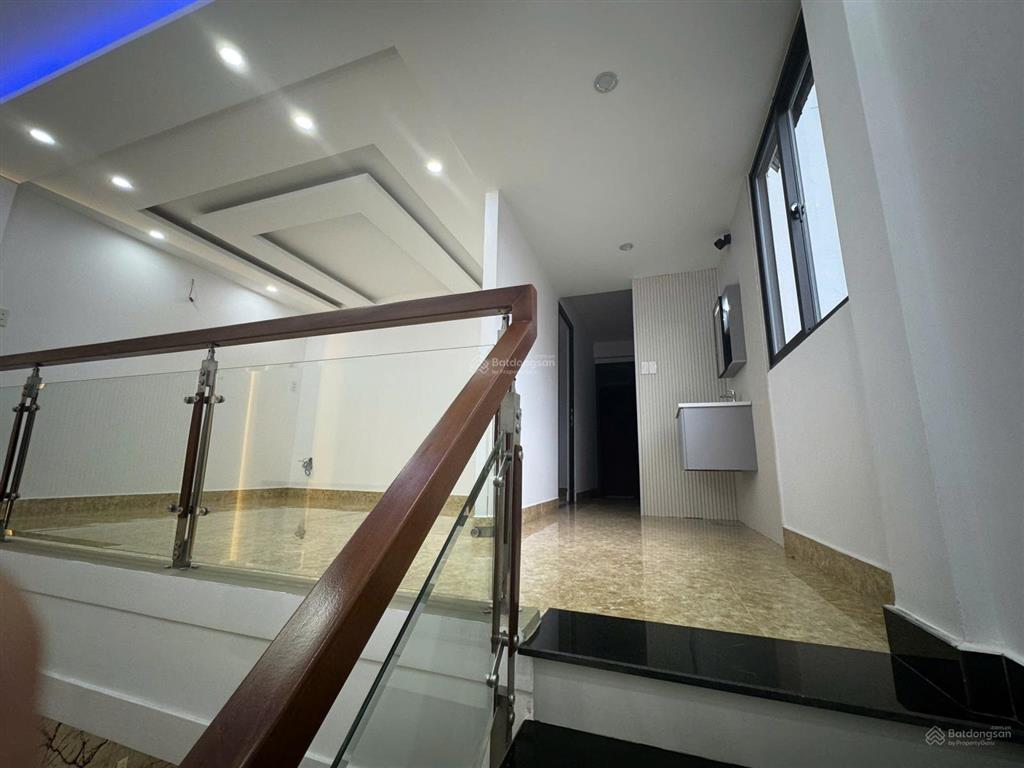 Cho thuê nhà 3 tầng trung tâm quận thanh khê đầy đủ nội thất giá 14tr/tháng