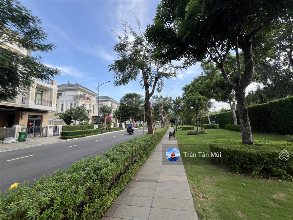 Bán nhà phố hướng đông verosa park, nhà thô 6x17  102m2, sổ hồng giá 18 tỷ tl