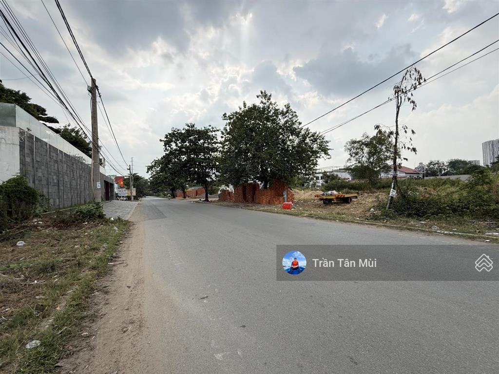Bán lô đất góc 2 mặt tiền đường lê hữu kiều, cạnh công viên, thuộc dự án tuổi trẻ, 17x23  391m2