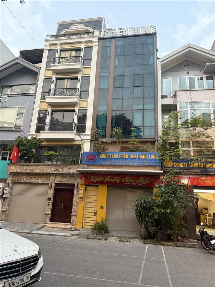 Chính chủ bán nhà liền kề chia lô trần kim xuyến trung kính diện tích 75m2 mặt tiền 6m