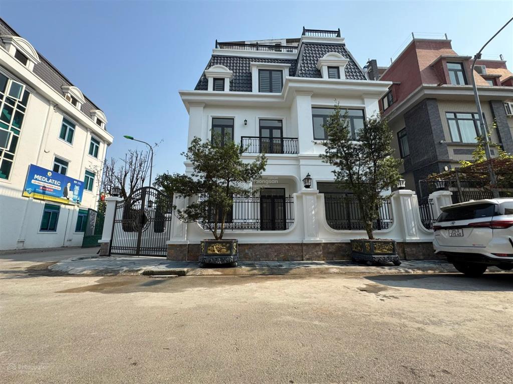Chính chủ cần cho thuê biệt thự đơn lập khu đô thị mỗ lao diện tích 250m2