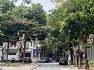 Bán liền kề biệt thự kđt văn khê  mặt đường 20m  vị trí kinh doanh đắc địa