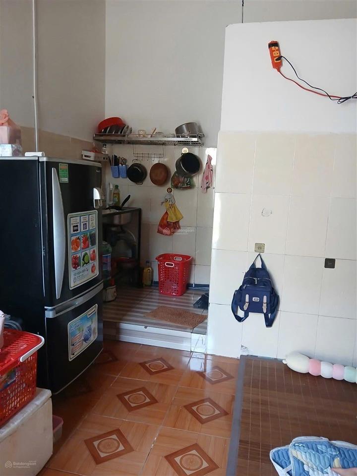 Chính chủ gởi bán kiệt 256 âu cơ  cạnh chợ hoà khánh  tặng 4 phòng trọ