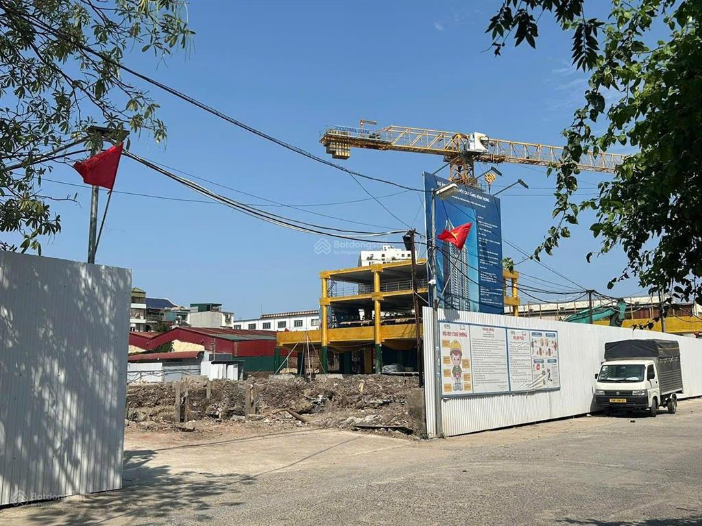 Cần bán gấp căn góc thương mại 70m2. giá 51tr/m2