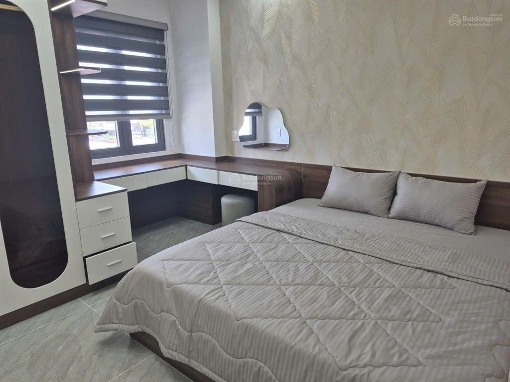 Bán nhà 4x17m 4tầng như hình  hẻm 7m 2oto tránh phường bình hưng hòa
