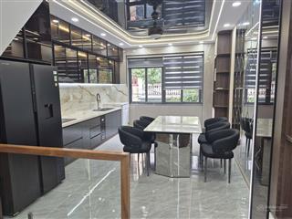 Bán nhà 4x17m 4tầng như hình  hẻm 7m 2oto tránh phường bình hưng hòa