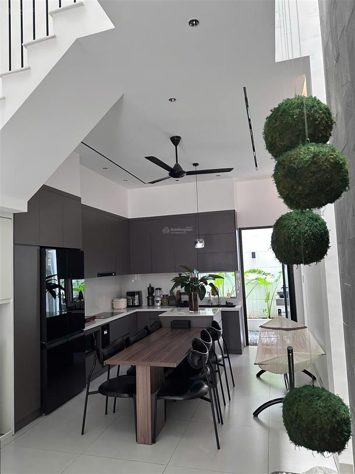 Bán nhà 4x16m 3 tầng  hẻm xe tải đường số 18 phường bình hưng hòa, kcn tân bình.