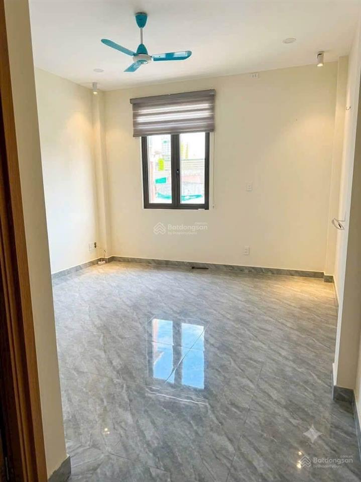 Bán nhà 4x17m 3lầu 4pn  hẻm xe hơi đường lê trọng tấn phường tây thạnh.