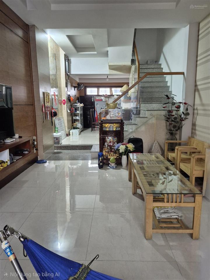 Bán nhà 4 x 15m 2 lầu 3 pn  hẻm 6m đường phạm đăng giảng