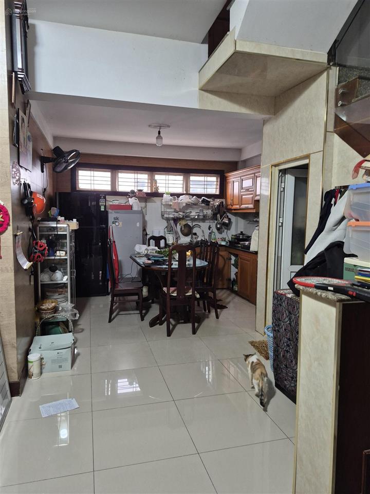 Bán nhà 4 x 15m 2 lầu 3 pn  hẻm 6m đường phạm đăng giảng