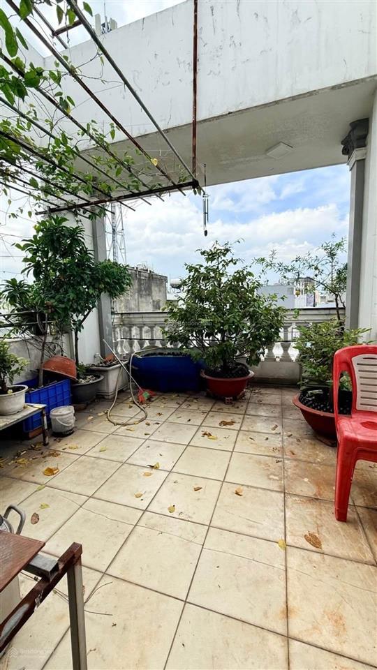 Bán nhà 4x20m, 3 lầu như hình  hẻm xe tải đường lê trọng tấn.