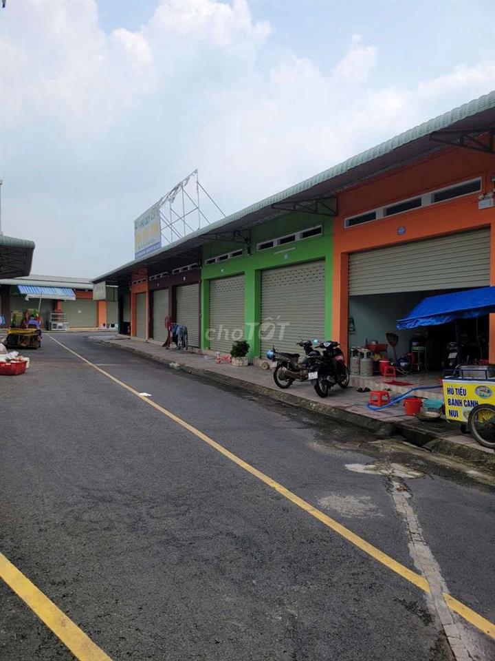 kiot chợ đêm Bàu Bàng
