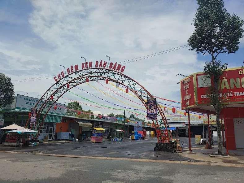 kiot chợ đêm Bàu Bàng