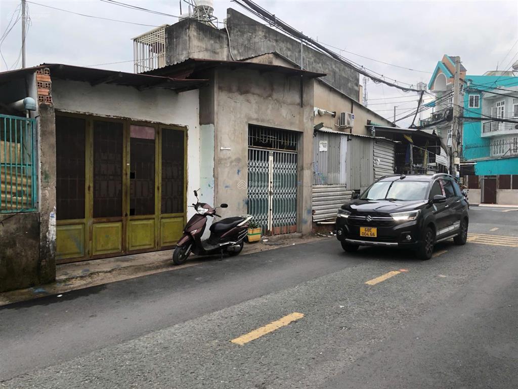 Bán nhà mặt tiền đường mỹ hoà 3, diện tích 7.3 x 24