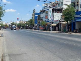 Bán nhà mặt tiền đường tô ký 8x22m, ngay ngã ba bầu