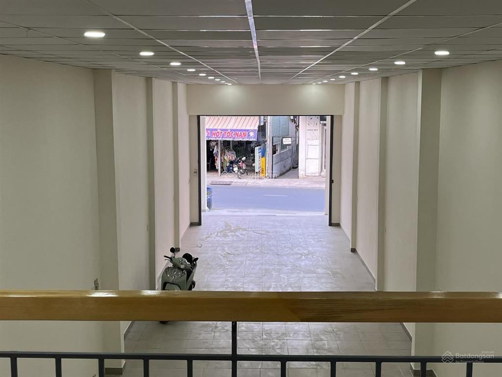 Bán nhà mặt tiền văn hớn 5 x 33m, giá 10 tỷ 800 tr