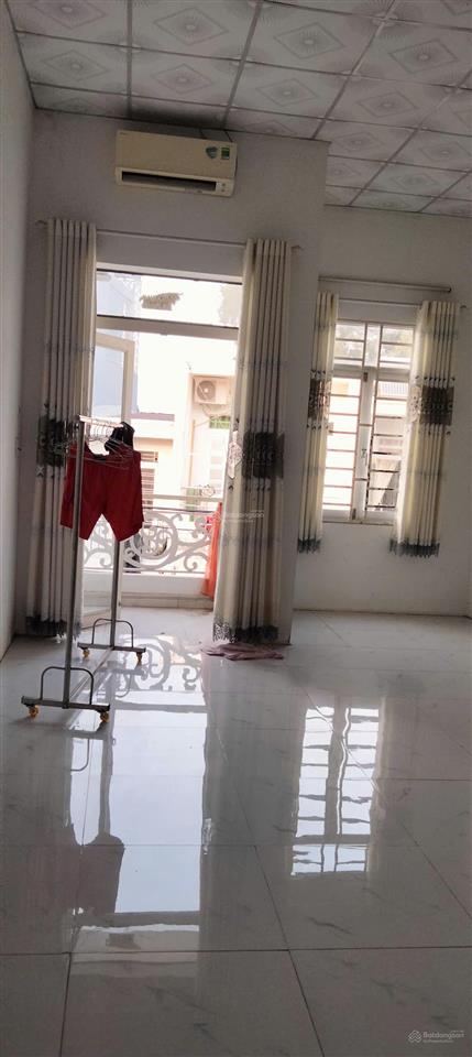 Bán nhà 4 x20 măt tiền đường nhựa thông