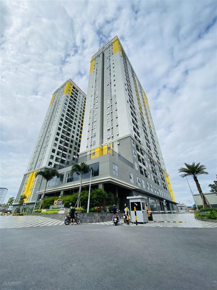 Chỉ 2,3 tỷ shophouse bcons green view, làng đại học, đối diện go dĩ an.