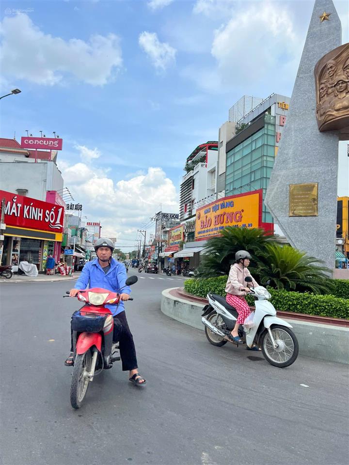 Đất quá rẻ chỉ hơn 4tr/1m2 xây được 10 phòng có thu nhập trên 20tr/1 tháng gần kcn mỹ phước 1,2,3,4