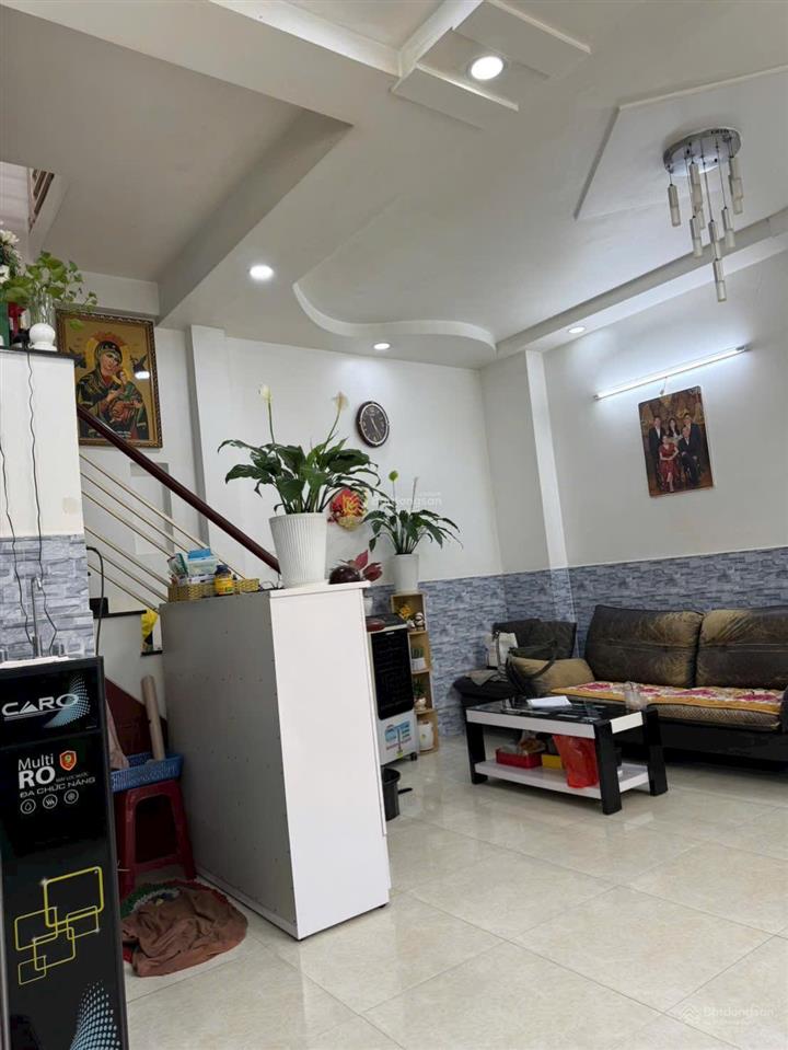 Nhà đường số 9 bhh quận bình tân gần celadon 5,55m x 6,1m trệt, 1 lầu/ sổ hồng