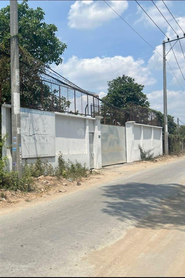 Xưởng mặt tiền đường t11 xã tân quý tây bình chánh gần ql1a (2300m2)