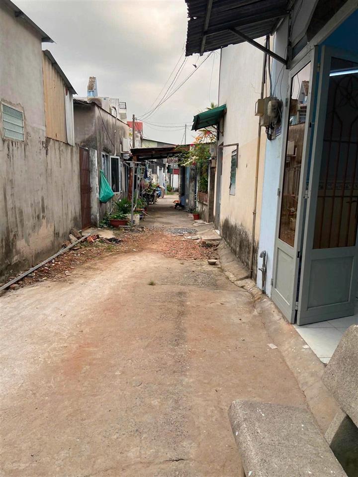 Nhà sổ riêng thổ cư đường dương công khi huyện hóc môn gần đường song hành 4,5 x 15 đúc lửng