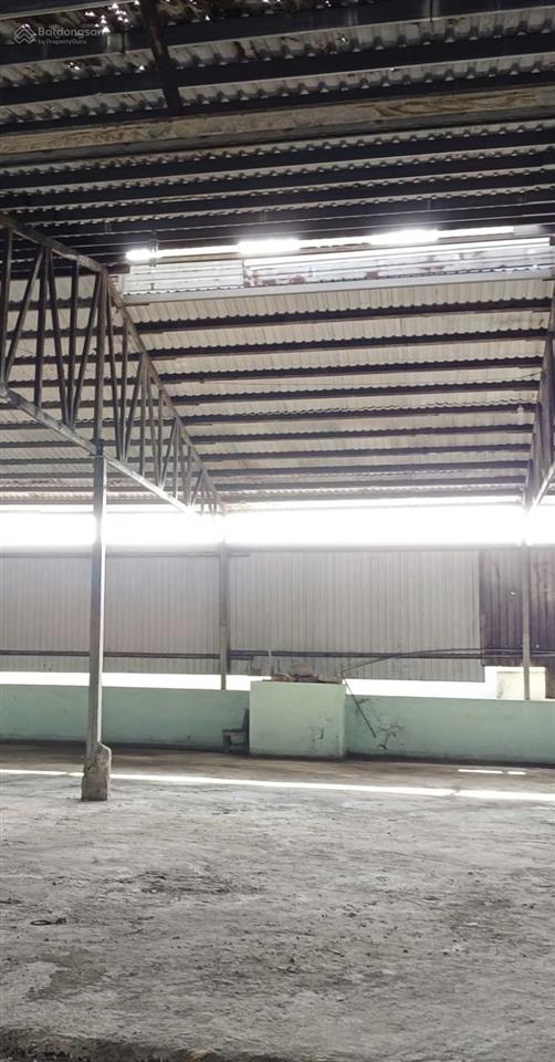 Kho 1000m2 đường trần đại nghĩa, huyện bình chánh, tphcm, có văn phòng và sẵn điện 3fa