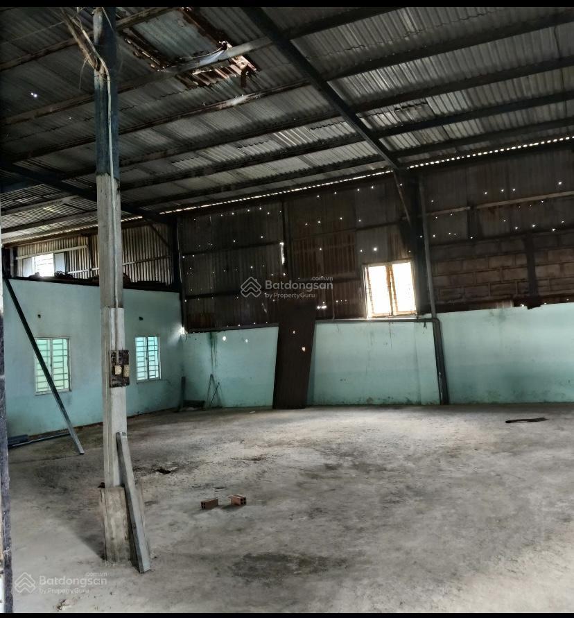 Kho 1000m2 đường trần đại nghĩa, huyện bình chánh, tphcm, có văn phòng và sẵn điện 3fa