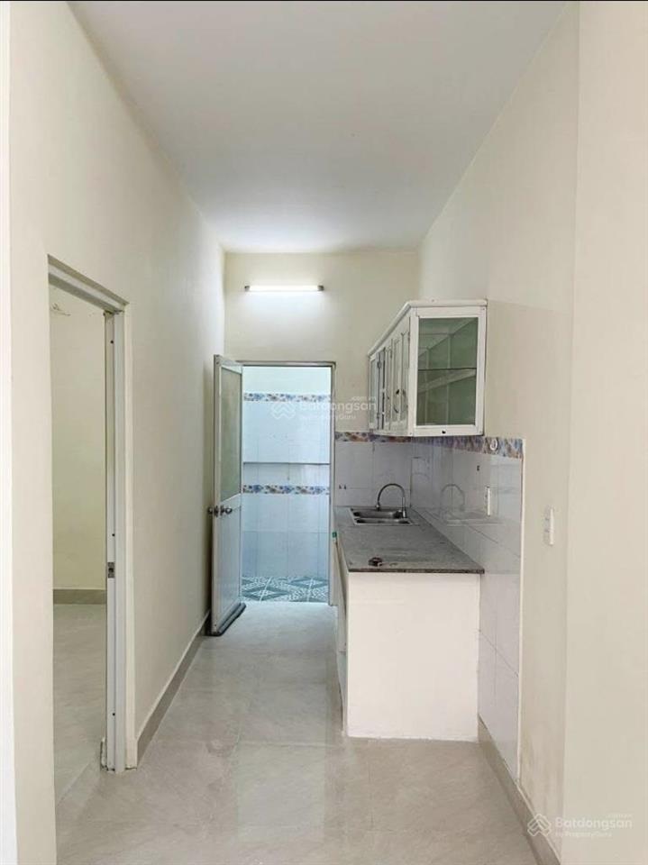 Nhà nc đường luỹ bán bích quận tân phú 4 x 11 đúc lửng
