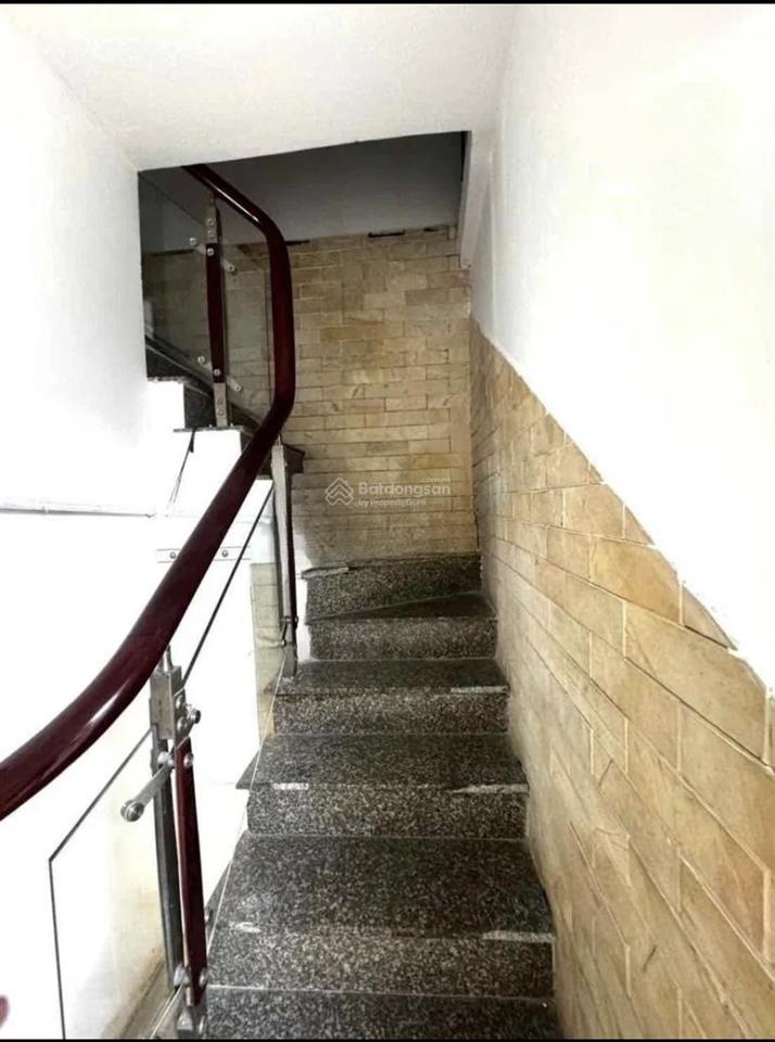 Mặt tiền kd đường 3/2 p14 quận 10 (4 x 18m trệt, 1 lầu) 2pn