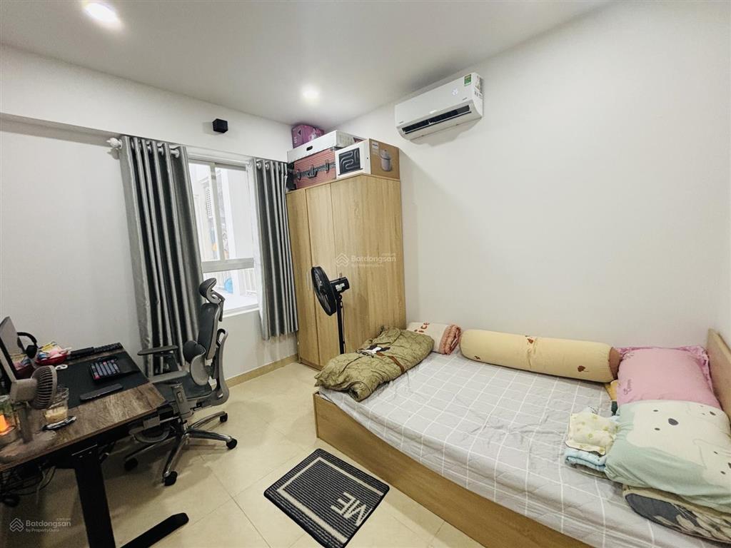 Mình chính chủ cần bán căn 71m2 , 2pn, 2wc, ban công , lô gia, đầy đủ nội thất ! 3,1ty thương lượng