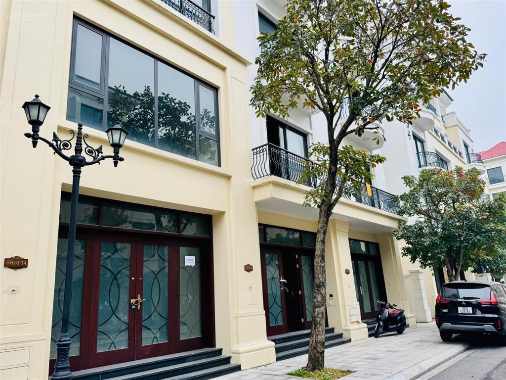 Cần tiền bán gấp căn liền kề san hô 70m2, giá chỉ 10 tỷ