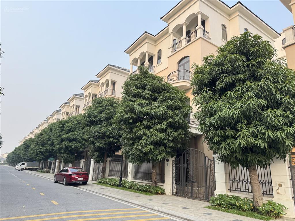 Chính chủ bán biệt thự song lập 127,5m2 xây 4 tầng, giá chỉ 17 tỷ