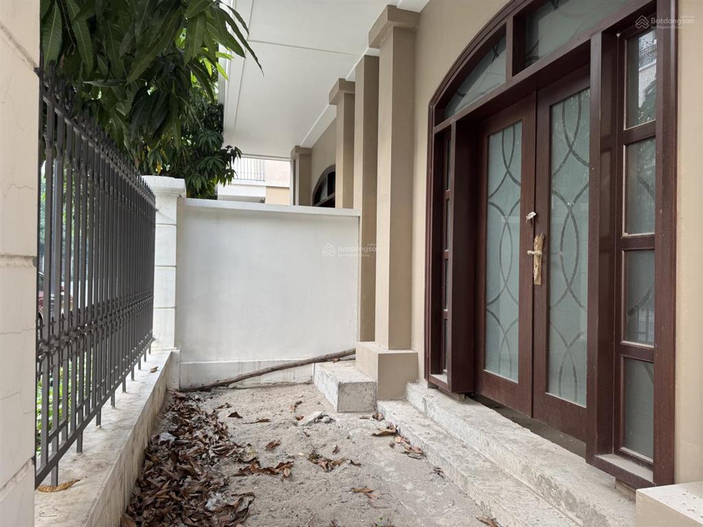 Chính chủ bán biệt thự song lập 127,5m2 xây 4 tầng, giá chỉ 17 tỷ