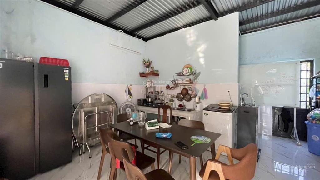 Bán nhà mặt biển sơn trà đường thành vinh 3, gần công viên lớn, gần bán đảo sơn trà rất trong lành.