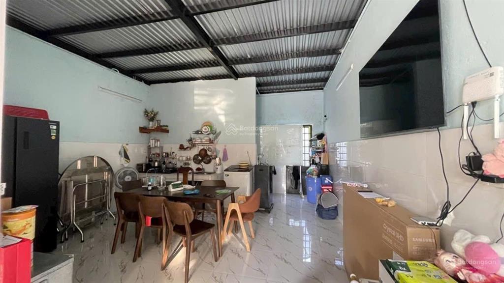 Bán nhà mặt biển sơn trà đường thành vinh 3, gần công viên lớn, gần bán đảo sơn trà rất trong lành.