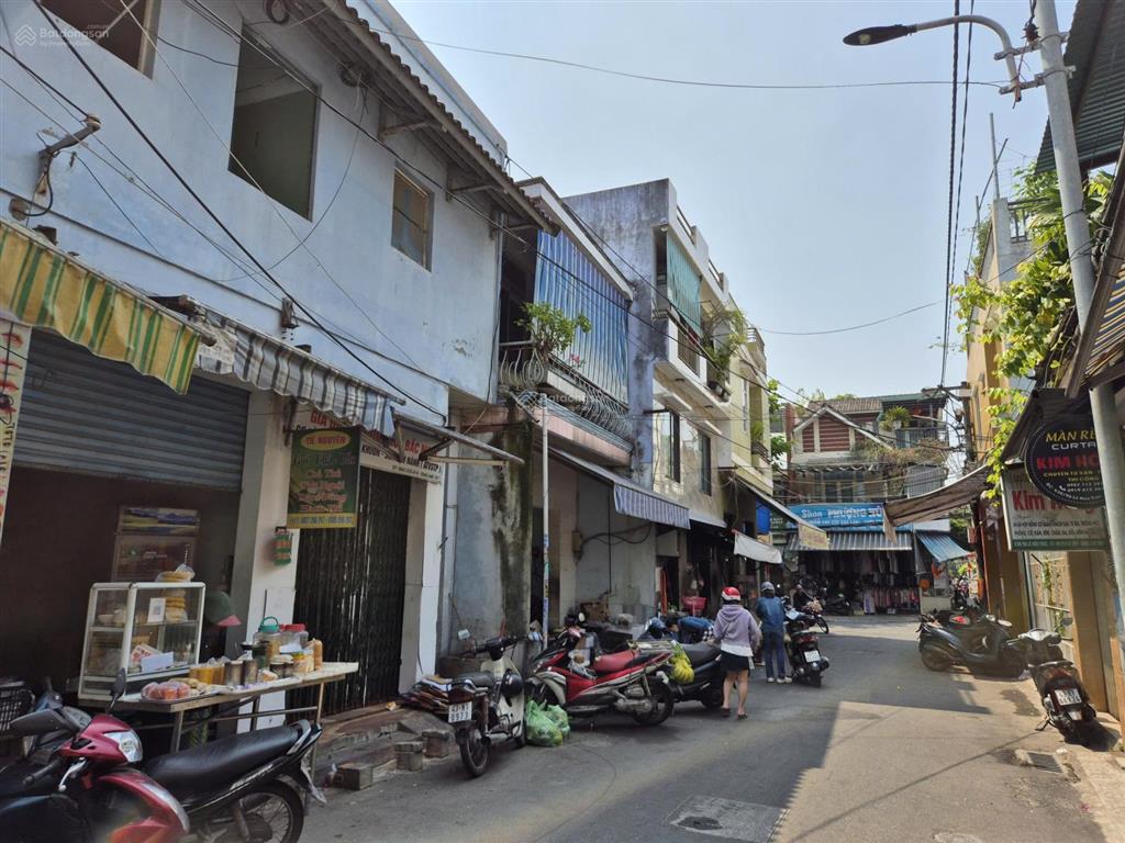 Bán toà nhà trục chính vào chợ an hải đông có 3 kiốt 9 phòng trọ dòng tiền đều như nước chảy