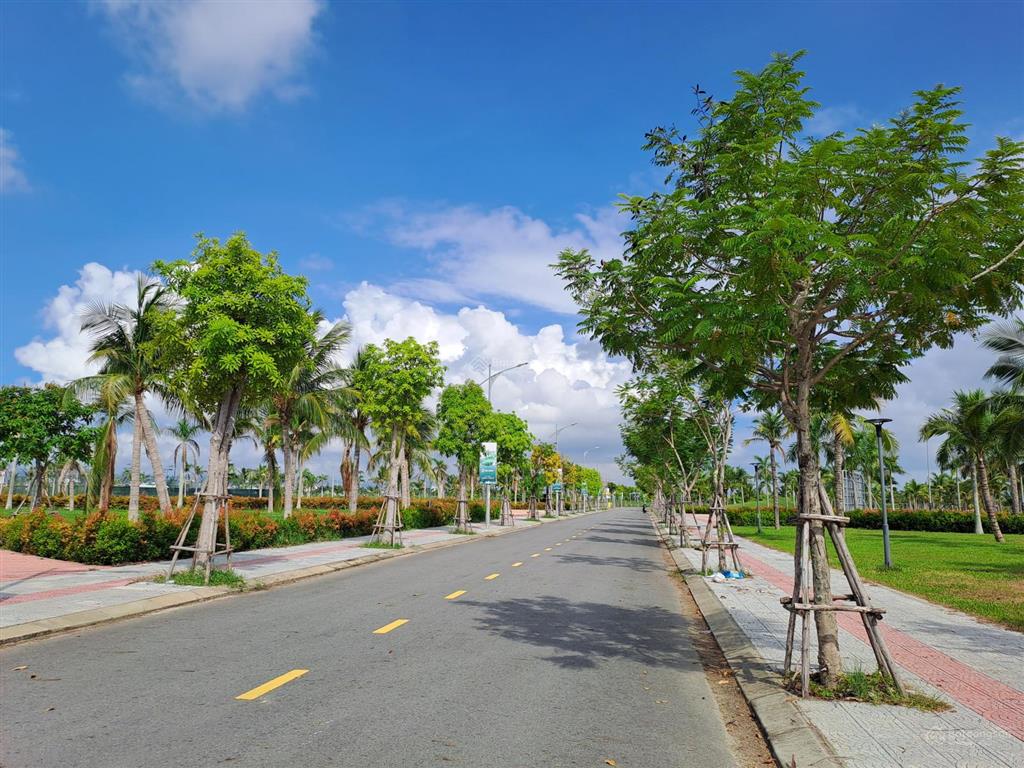 Chào bán nam hoà xuân lô ven sông đối lưng công viên đầm sen, view ngũ hành sơn tuyệt đẹp.