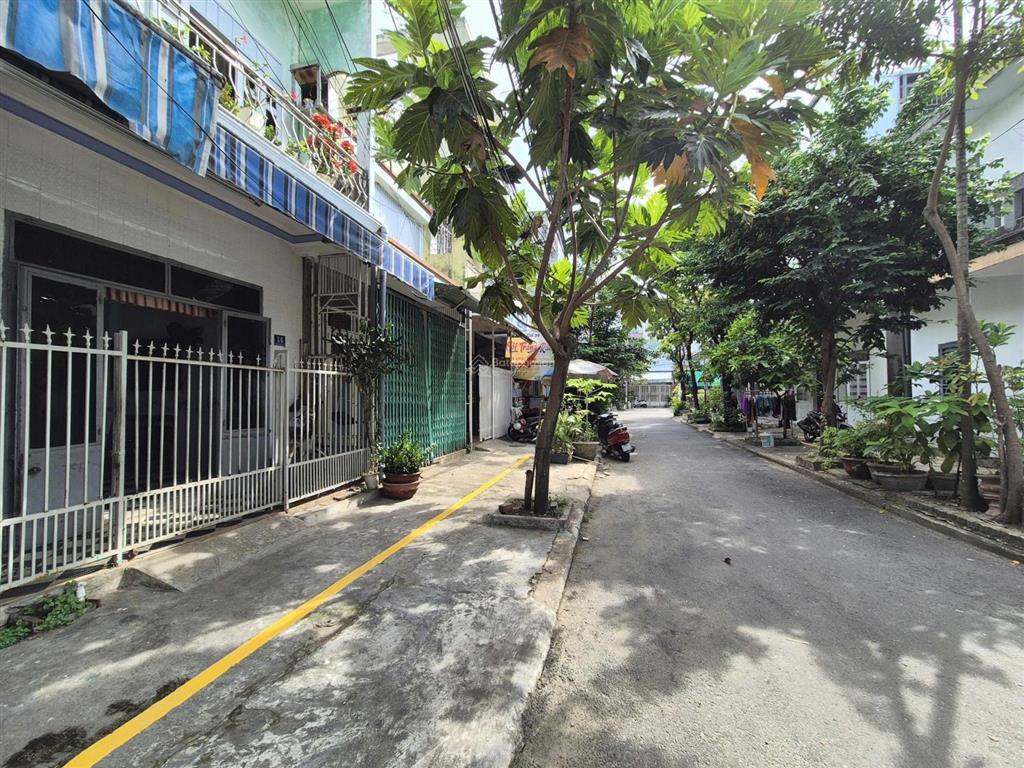 Bán nhà 3 tầng 1 lững đường an hải bắc 3  1km ra bãi tắm mỹ khê  20m là công viên tuyệt đẹp